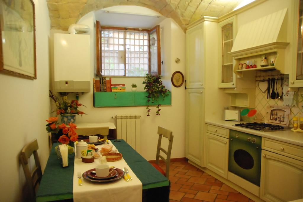 Jessy'S Rooms Roma Esterno foto