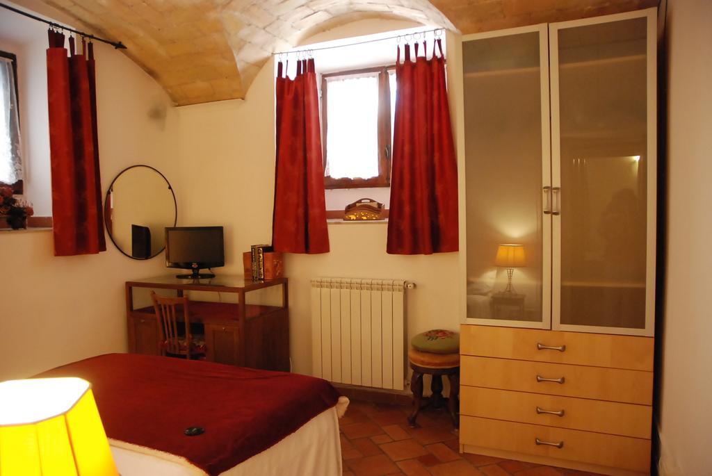 Jessy'S Rooms Roma Esterno foto